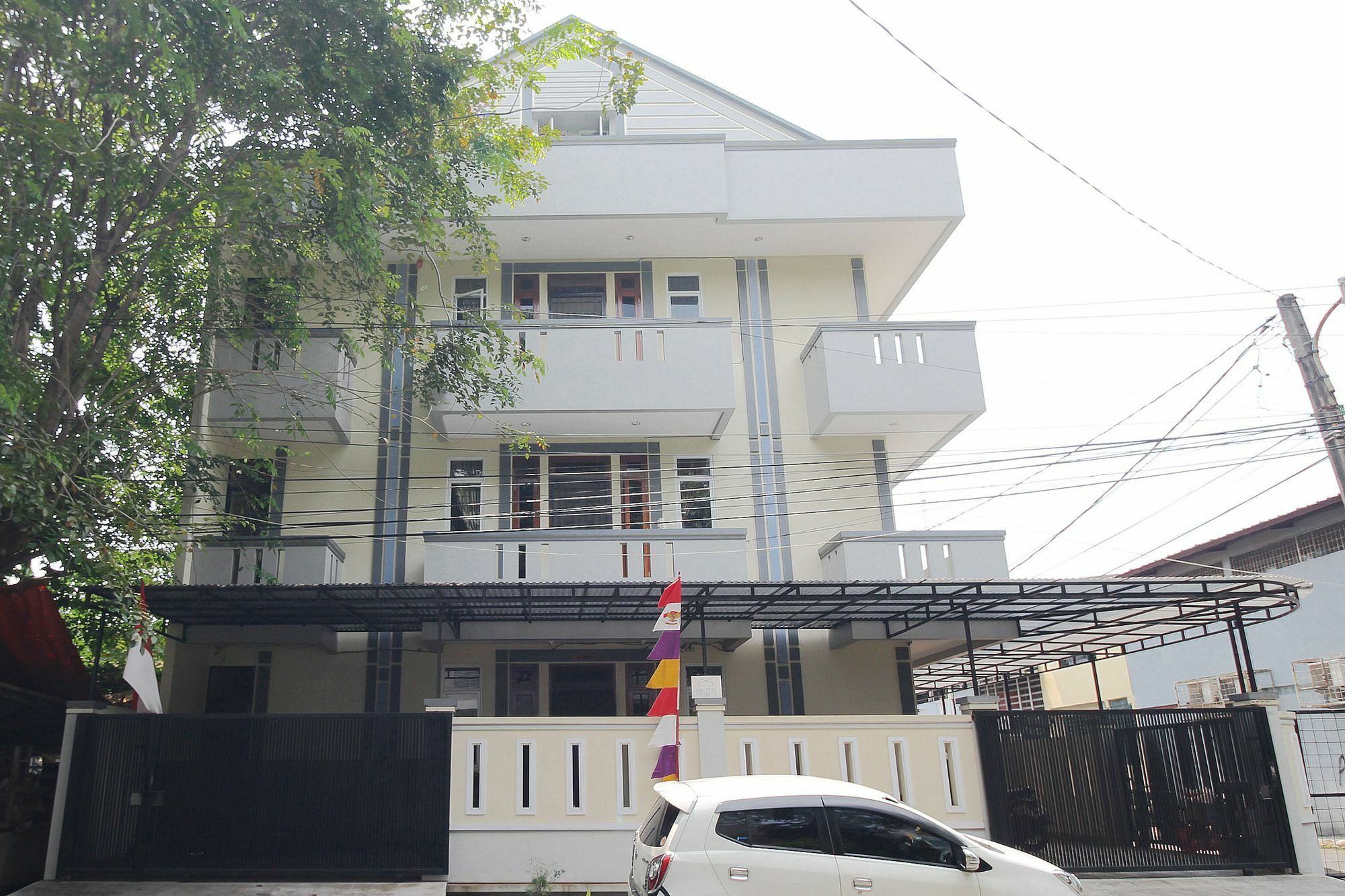 Wisma tamu Airy Eco Syariah Cengkareng Taman Kosambi Barat C15 2*